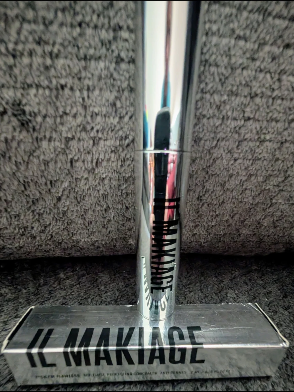IL MAKIAGE MULTI-USE PERFECTING CONCEALER